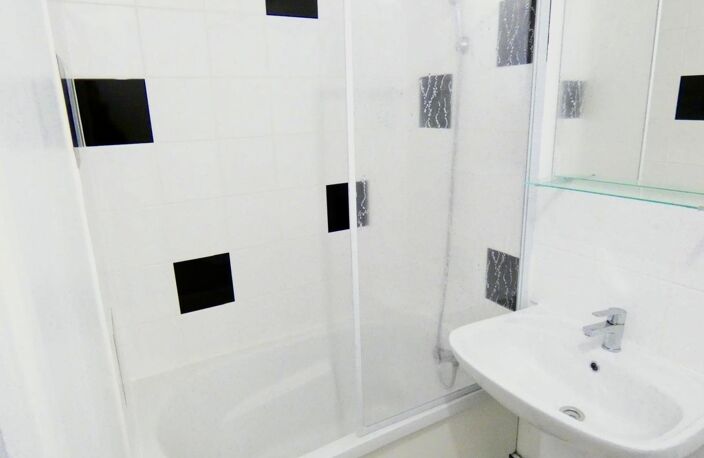Immeuble Rénové, rentabilité locative attractive — photo 4