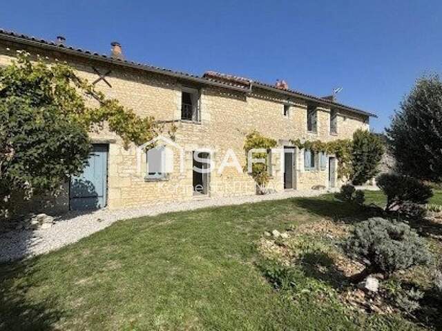 Très belle longère rénovée avec goût . Isolé sans vis à vis, dans un hameau calme — photo du bien