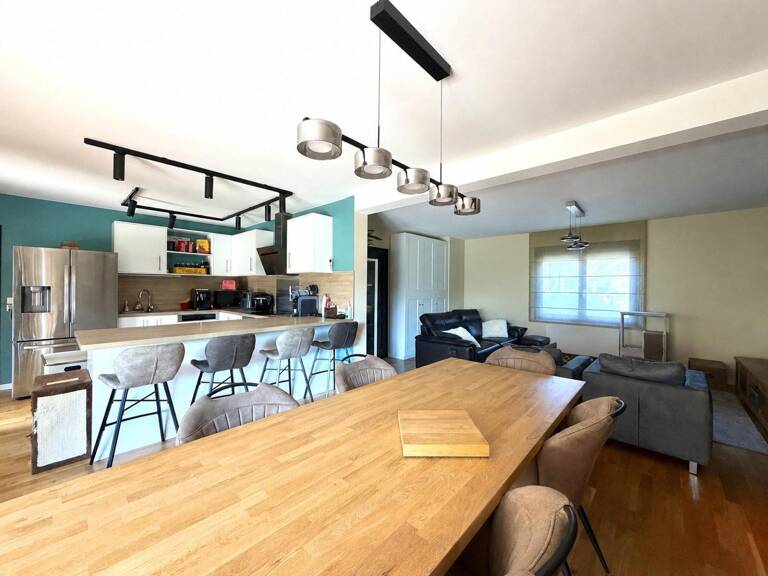 Maison de 109m², 4 chambres, garage et jardin. — photo 1