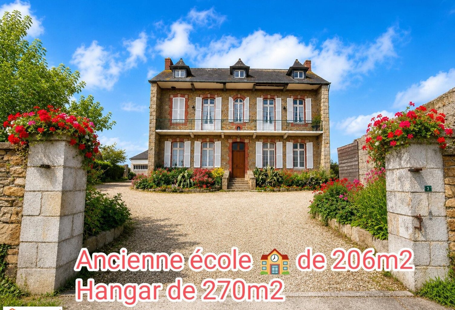 ANCIENNE ECOLE PLUS UN HANGAR DE 277M² PLUS DEPENDANCE — photo 1
