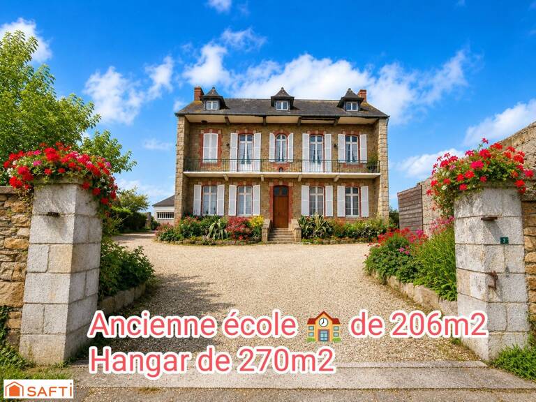 ANCIENNE ECOLE PLUS UN HANGAR DE 277M² PLUS DEPENDANCE — photo 1