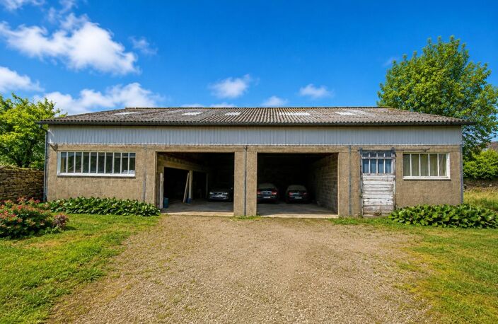 ANCIENNE ECOLE PLUS UN HANGAR DE 277M² PLUS DEPENDANCE — photo 2