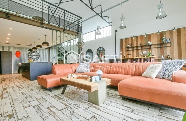 LOFT D'EXCEPTION AVEC JARDIN SUD ET DOUBLE GARAGE — photo 3