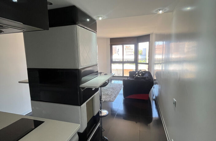 BEAU T2 MEUBLE HYPER CENTRE — photo 5