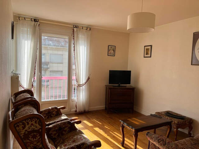 Appartement T2 meublé centre ROUSSILLON — photo du bien