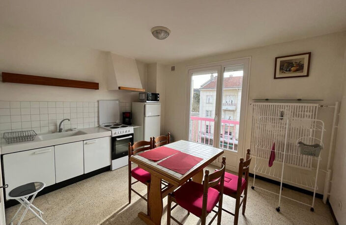 Appartement T2 meublé centre ROUSSILLON — photo 3
