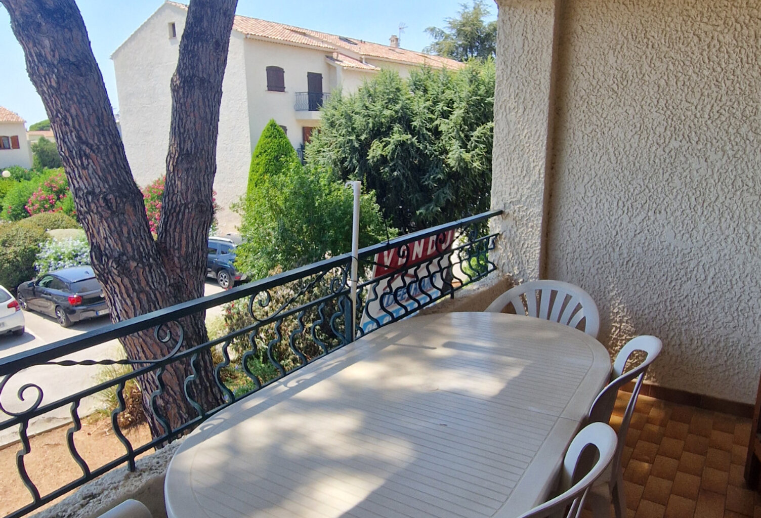 A vendre - Charmant T2 de 50 m2 avec deux balcons à 10 minut — photo 1