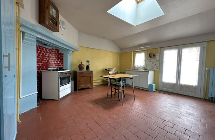 MAISON FAMILIALE - PLEIN CENTRE DE PAVILLY — photo 3