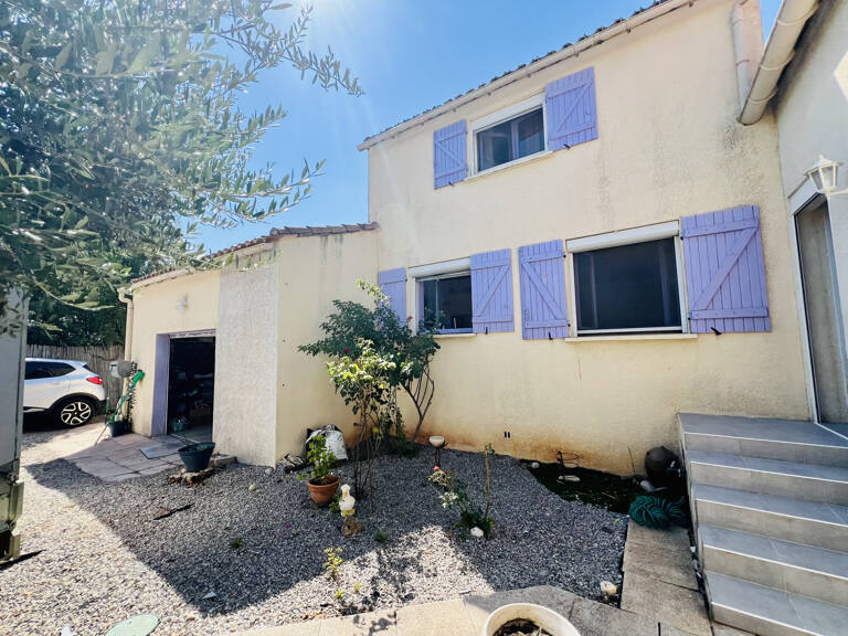 Vente villa 5 pièces de 140m2 avec piscine, garage et terrai — photo 1