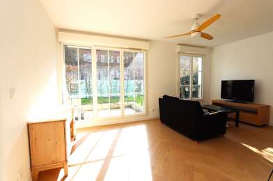 Appartement 2 pièces 877 €