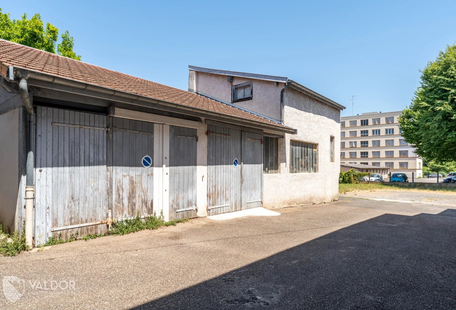 Centre-ville de Villefranche, plateau de 73 m² avec cave — photo 1