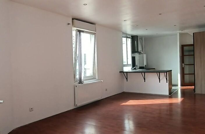 APPARTEMENT DUPLEX 2 CHAMBRES - QUARTIER SAINTE-CÉCILE — photo 4