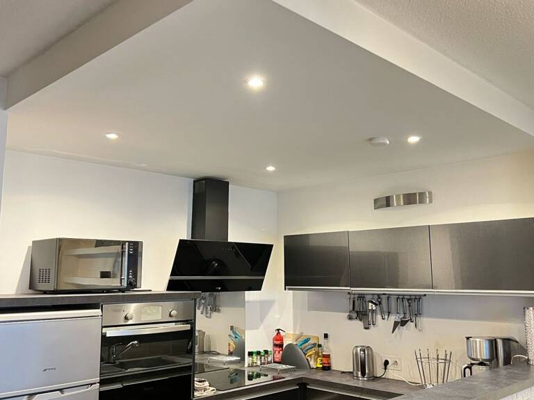 Maison Avec terrasse et jardinet — photo 1
