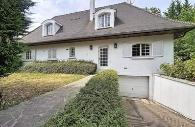 Sucy-en-Brie – Clos de Ville | Maison familiale de 210 m² avec piscine sur 1 310 m² de terrain — photo du bien