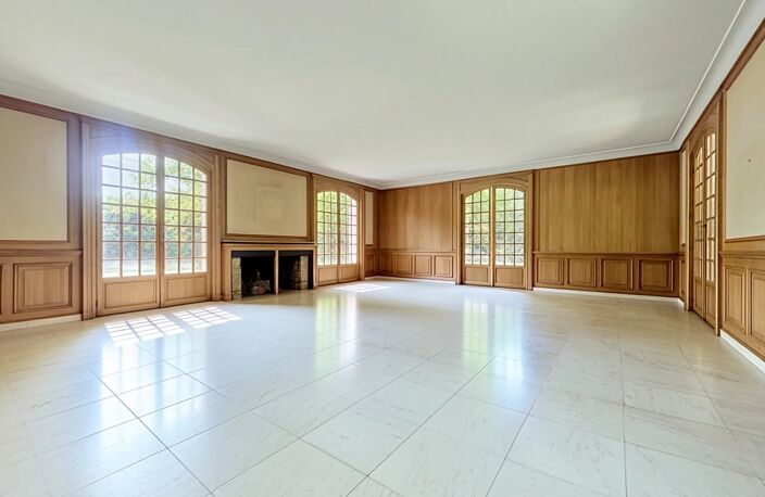 Sucy-en-Brie – Clos de Ville | Maison familiale de 210 m² avec piscine sur 1 310 m² de terrain — photo 3