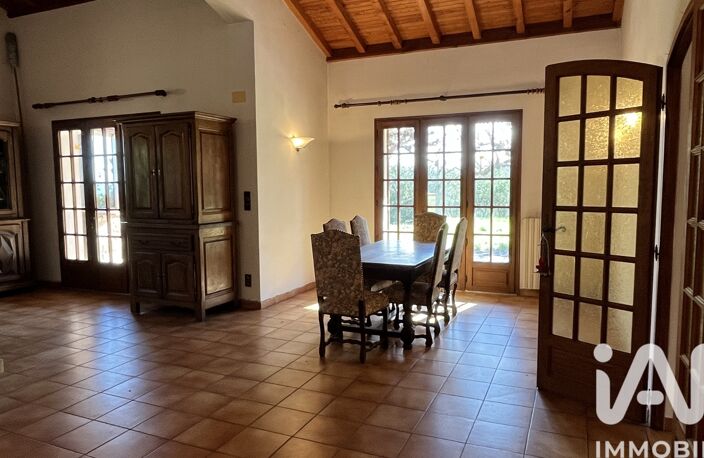 Vente Maison/villa 8 pièces — photo 2