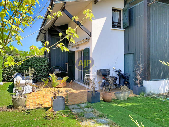 Maisonnette T3  à deux pas du Lac !! — photo du bien