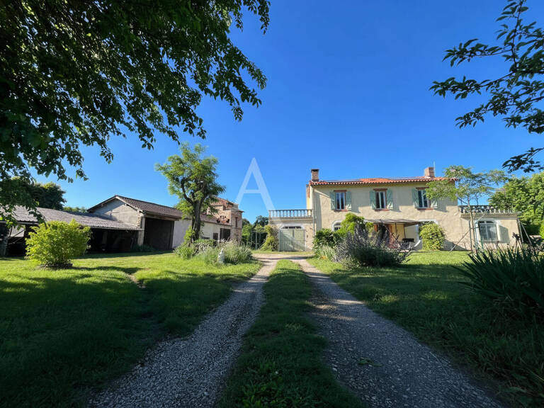 Grande maison de 200m² avec 5 chambres et dépendances sur St-Sulpice ! — photo 1