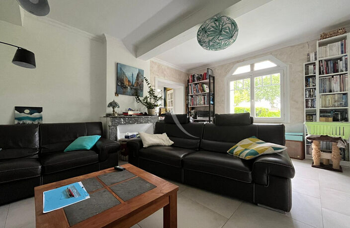 Grande maison de 200m² avec 5 chambres et dépendances sur St-Sulpice ! — photo 3