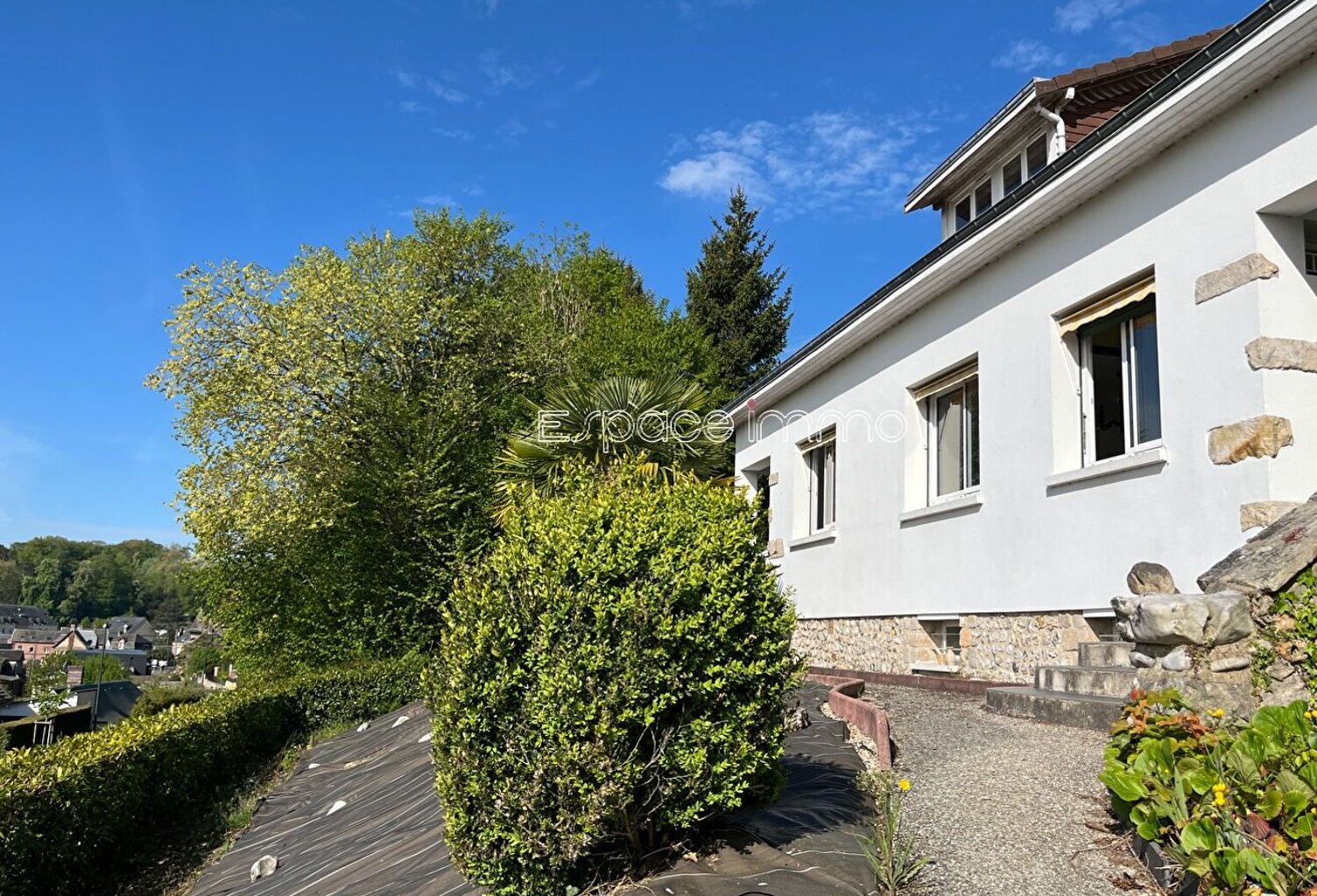 MAISON CLERES - 5 CHAMBRES - 164.82M² - JARDIN - CAVE - CLERES — photo 1