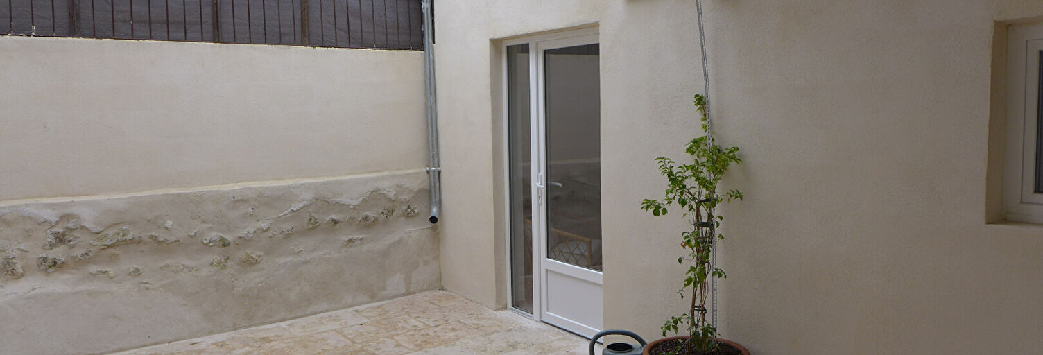Appartement 1 Pièce 31 m² à louer à Saint-Paul-Trois-Châteaux (26130)