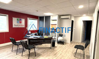 Bureau  160 m² à vendre à Éguilles (13510)
