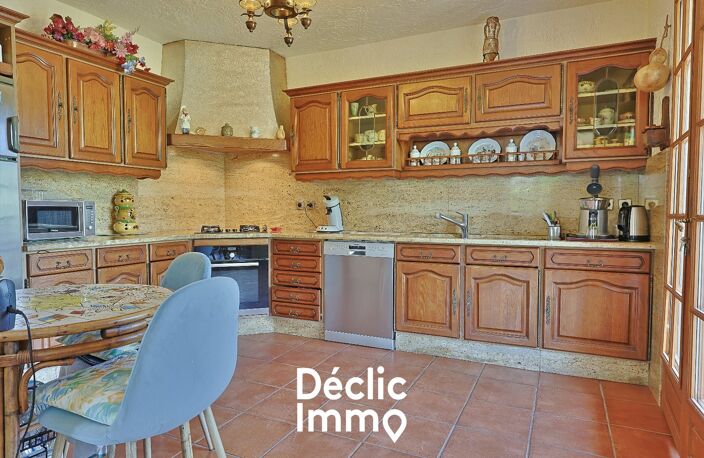 VILLA - 4 CHAMBRES - VUE DEGAGEE - PISCINE - JARDIN MEDITERRANEEN - BAR SUR LOUP — photo 4
