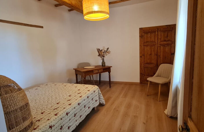 TRES BELLE DEMEURE 170 M2- 5 CHAMBRES- GRAND GARAGE — photo 4