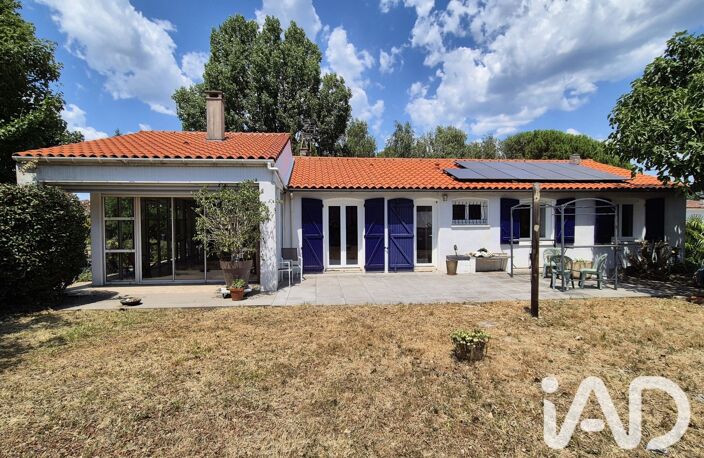 Vente Maison/villa 7 pièces — photo 2