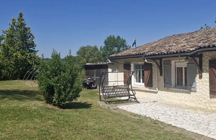 Vente Maison/villa 4 pièces — photo 2