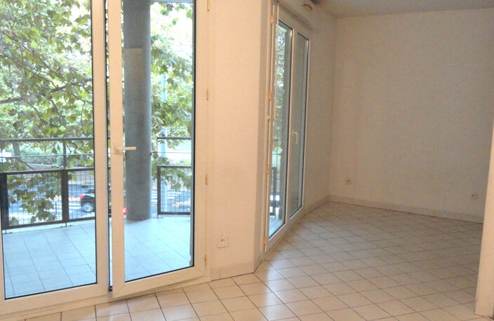 Appartement P1 avec terrasse MONTPELLIER quartier Port Marianne — photo 5