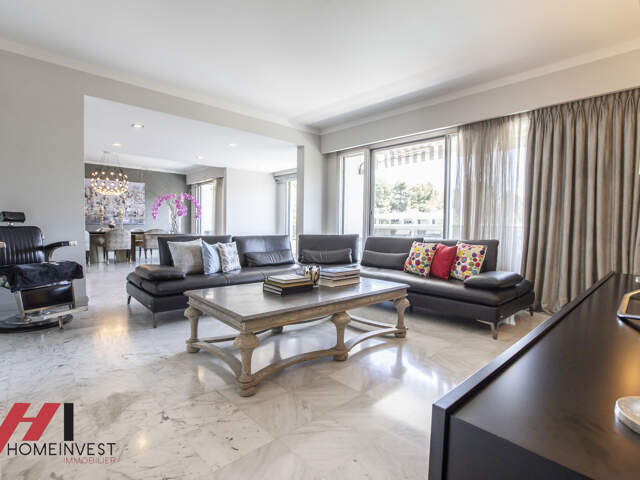 PURE MERVEILLE POUR CE T5 CADENELLE DE 200M2 13008 — photo du bien
