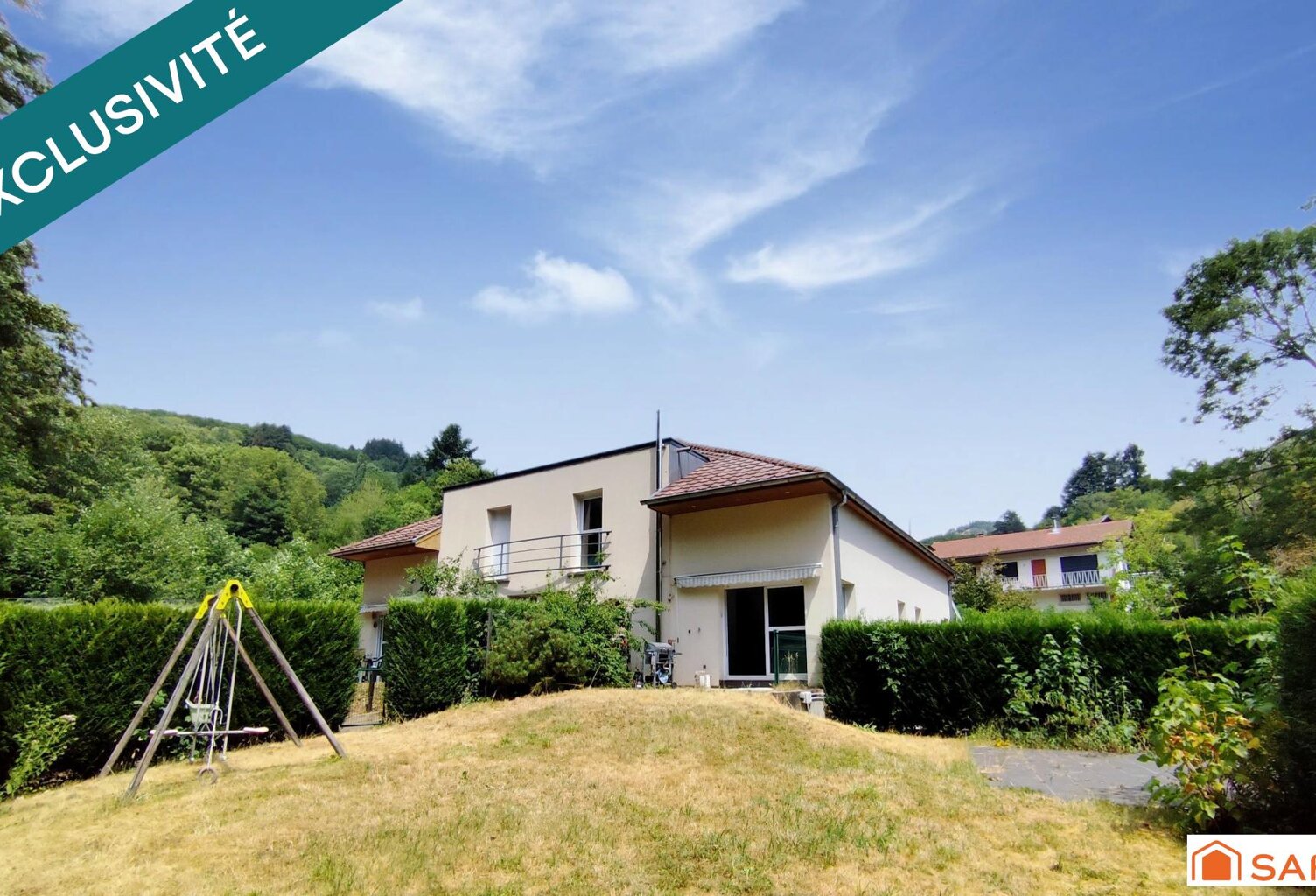 Duplex avec jardin privatif, garage double, faibles charges et cadre verdoyant. — photo 1