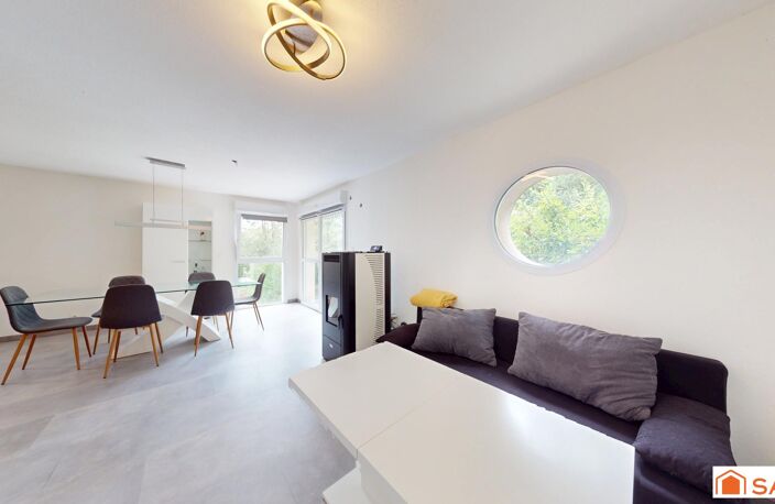 Duplex avec jardin privatif, garage double, faibles charges et cadre verdoyant. — photo 3