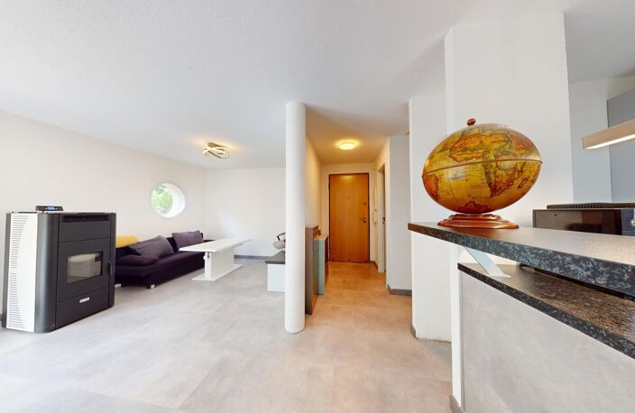 Duplex avec jardin privatif, garage double, faibles charges et cadre verdoyant. — photo 5