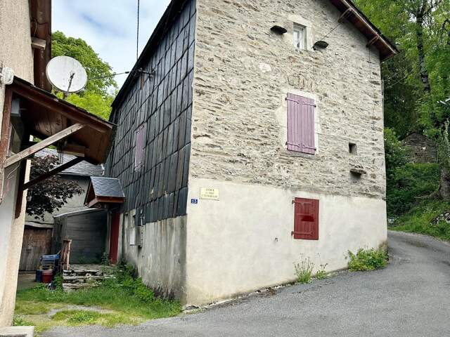 Authentique maison en pierre proche de Lacaune — photo du bien