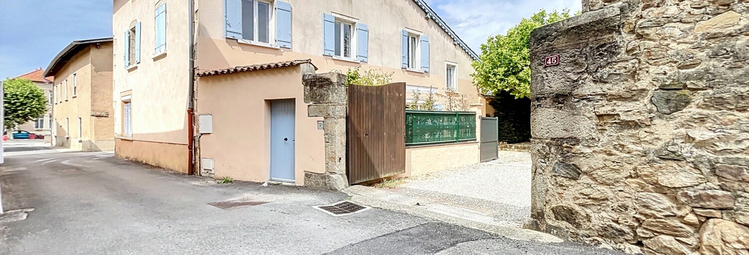 Maison 9 Pièces 235 m² à vendre à Taluyers (69440)