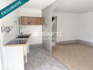 Immeuble de rapport avec local commercial loué et appartement duplex  Au cœur de Sellières — photo 3