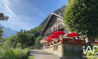 Maison 15 Pièces 512 m² à vendre à Vaujany (38114)