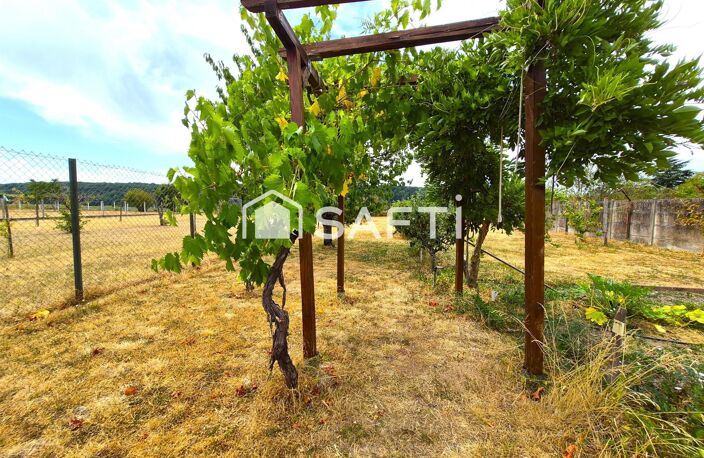 MAISON FAMILLE 4CH + NBREUSES DEPENDANCES + JARDIN — photo 3
