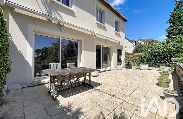 Vente Maison/villa 7 pièces — photo 2