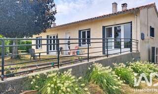 Maison 5 Pièces 98 m² à vendre à Réaux-sur-Trèfle (17500)