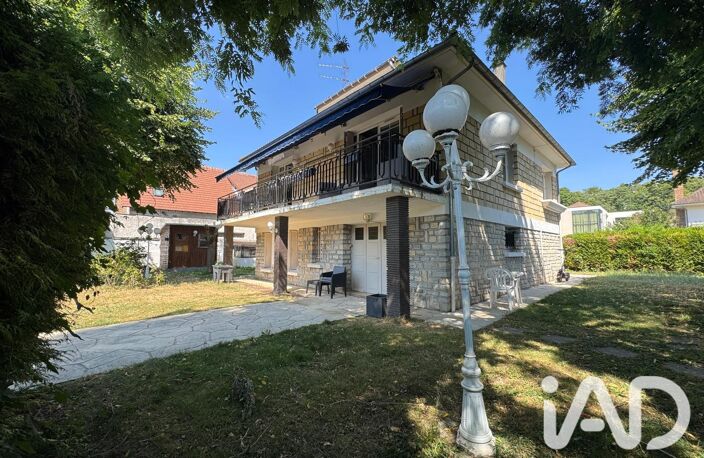 Vente Maison/villa 7 pièces — photo 2