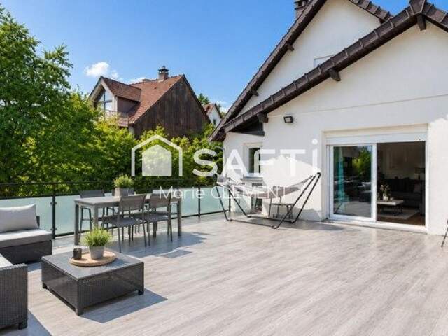 Maison individuelle de 150 m2 avec 6 chambres sur un terrain de 540 m2 et un sous sol total — photo du bien