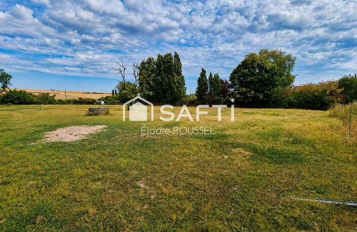 Terrain constructible à Cuverville  1 781 m² — photo 2