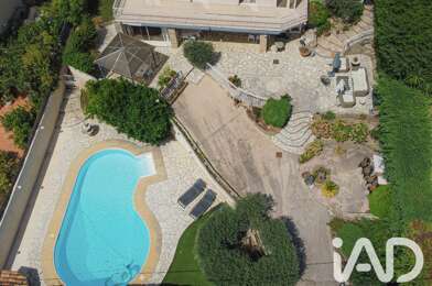Maison 13 pièces 895000 €