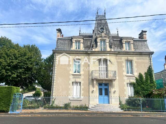 Maison de Maitre du XIX Siècle sur 3 niveaux — photo du bien