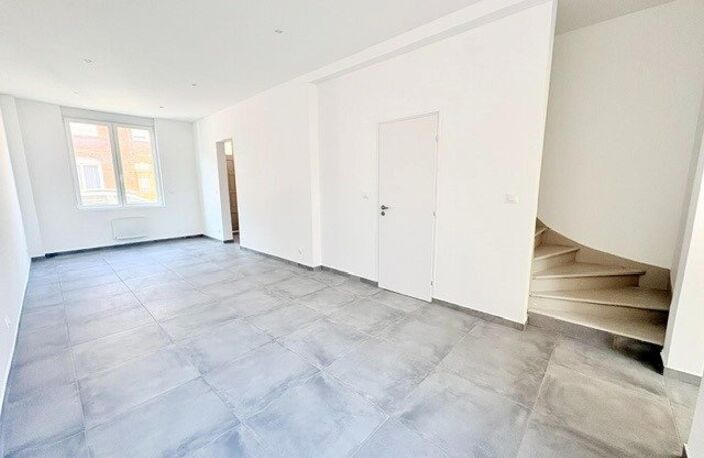 VALENCIENNES  Secteur Nungesser / Maison 3 chambres entièrement rénovée  Aucun travaux à prévoir — photo 2