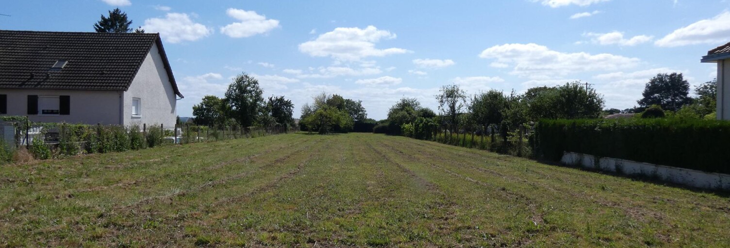 Terrain  2400 m² à vendre à Monts-sur-Guesnes (86420)