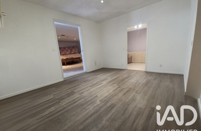 Vente Boutique/Local commercial 81 m&sup2; — photo 3
